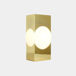 Roll & Hill Table Lamp Polished Brass Atlas Table Lamp 02